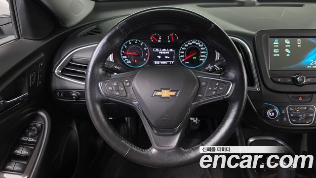Chevrolet Malibu 1.5 Turbo LT Deluxe 2017 — фото 13