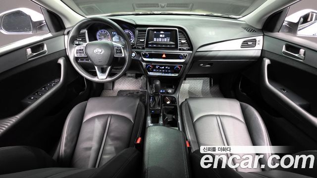 Hyundai Sonata New Rise LPI Taxi Economy 2023 — фото 7