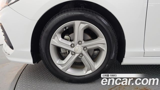 Hyundai Sonata New Rise 2.0 Smart Spicial 2019 — фото 5