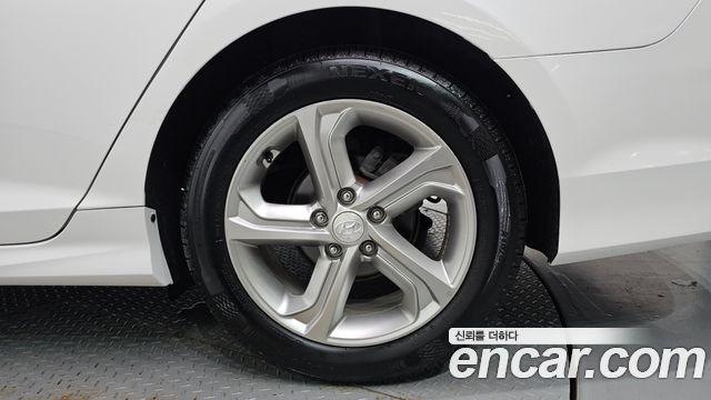 Hyundai Sonata New Rise 2.0 Smart Spicial 2019 — фото 21
