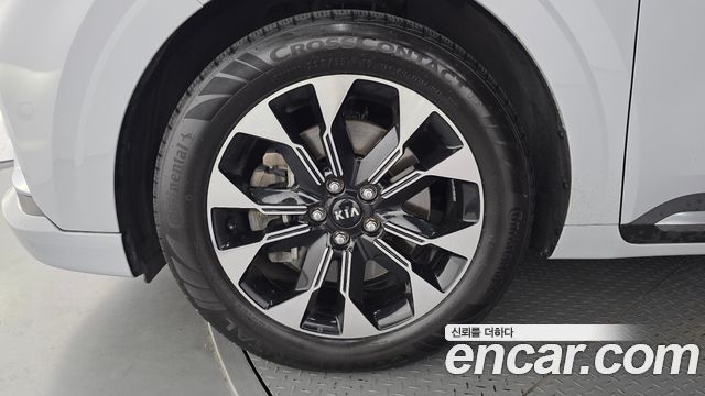 Kia Carnival (IV) Diesel 9-Seater Hi-Limousine Signature 2021 — фото 5