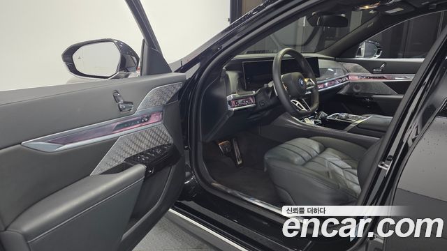 BMW i7 (G70) xDrive 60 M sport 2024 — фото 10