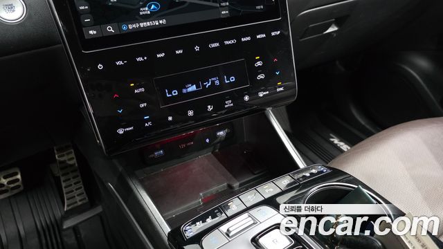 Hyundai Tucson (NX4) Gasoline 1.6 Turbo 4WD Inspiration 2021 — фото 17