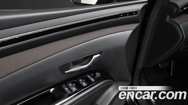 Hyundai Tucson (NX4) Gasoline 1.6 Turbo 4WD Inspiration 2021 — фото 27