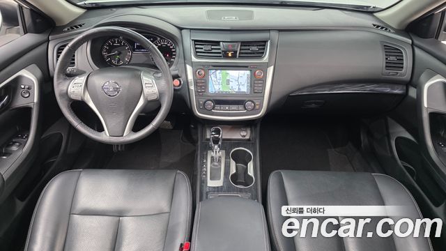 Nissan Altima 2.5 Tech L33 2017 — фото 7