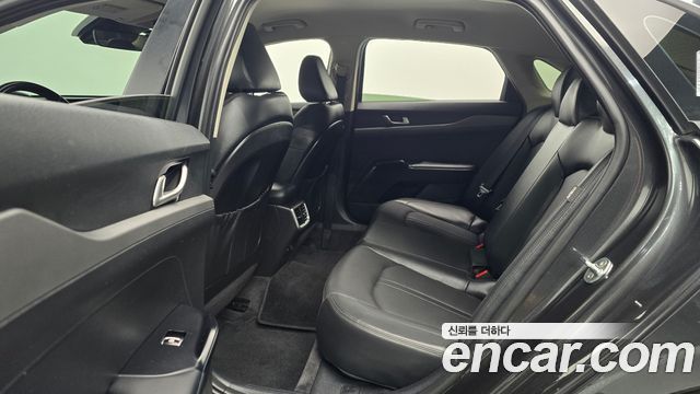 Kia K5 (III) 2.0 Prestige 2020 — фото 12