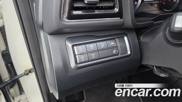 KG Mobility (SsangYong) Very New Tivoli Gasoline 1.5 2WD V3 Special 2021 — фото 16
