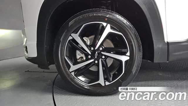 Chevrolet Trailblazer 1.3 Turbo 4WD RS 2023 — фото 5