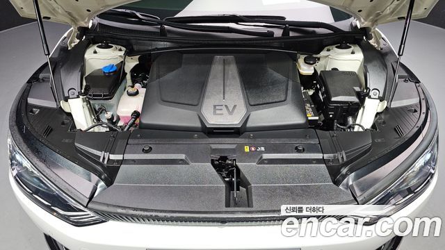 Kia EV6 Long Range Earth 2023 — фото 6