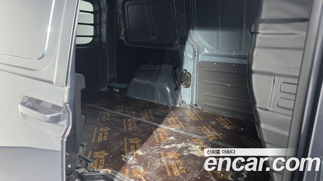 Hyundai Staria Cargo 3-Seater Smart 2025 — фото 11