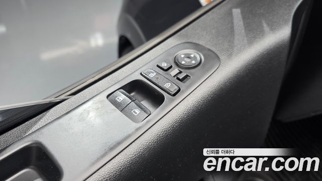 Hyundai Staria Cargo 3-Seater Smart 2025 — фото 19