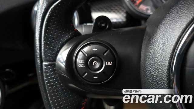 MINI Cooper S 5Door Standard 3rd 2019 — фото 19