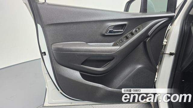 Chevrolet Trax 1.4 LT Leather Package 2015 — фото 24