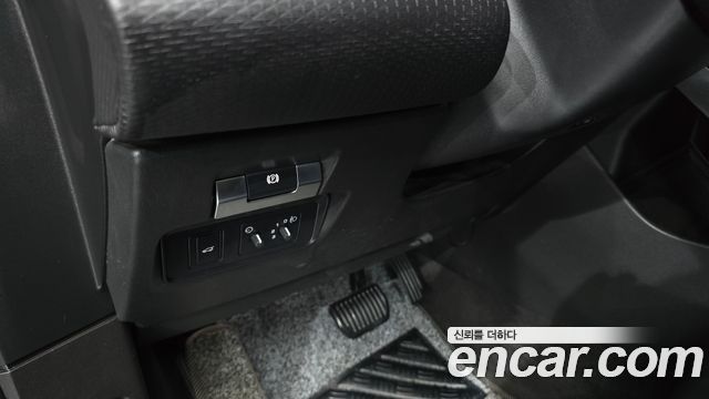 Land Rover Range Rover Evoque (II) D150 S 2020 — фото 18