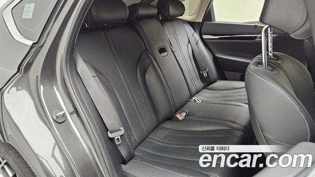 Genesis G80 (RG3) Gasoline 2.5 Turbo AWD 2022 — фото 12