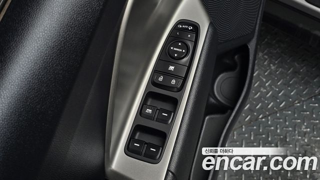 Kia Niro Plus Air 2023 — фото 19