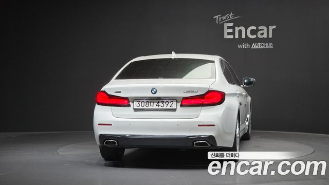 BMW 5 Series (G30) 523d xDrive Luxury 2021 — фото 4