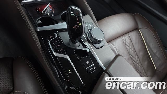 BMW 5 Series (G30) 523d xDrive Luxury 2021 — фото 9