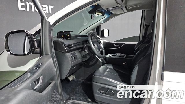 Hyundai Staria Tourer 9-Seater Modern 2023 — фото 10