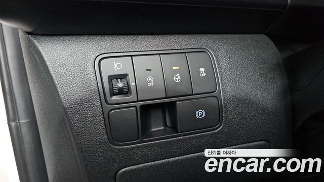 Hyundai Staria Tourer 9-Seater Modern 2023 — фото 16