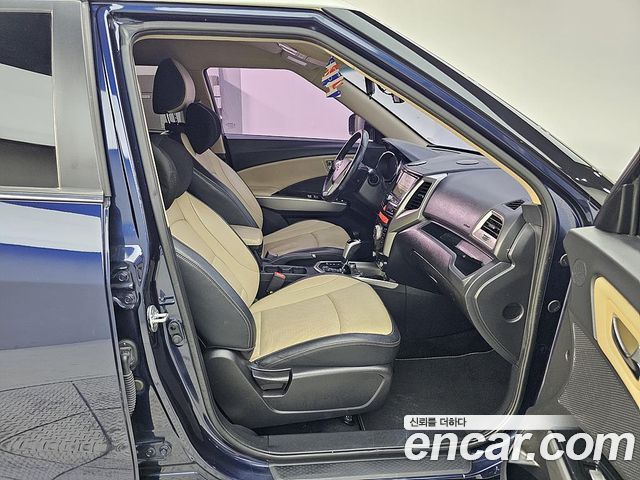 KG Mobility (SsangYong) Tivoli LX 2WD 2016 — фото 15