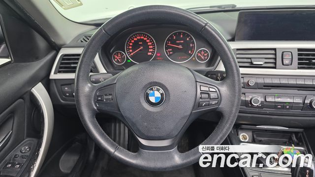 BMW 3 Series (F30) 320d ED Edition 2012 — фото 17