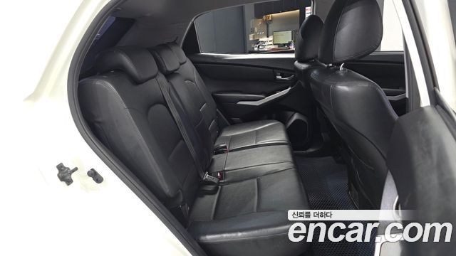 KG Mobility (SsangYong) Korando C 2.0 RX 2WD DLX 2015 — фото 12