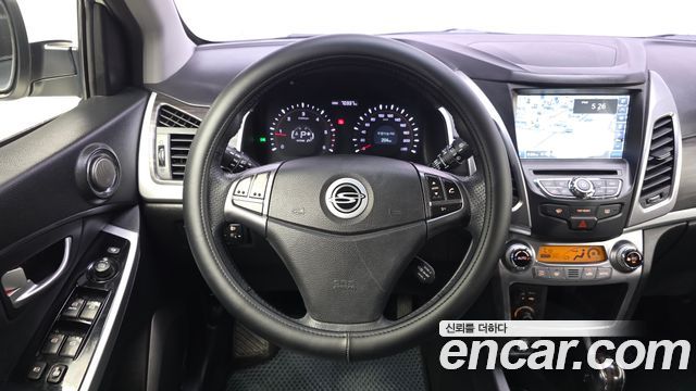 KG Mobility (SsangYong) Korando C 2.0 RX 2WD DLX 2015 — фото 13