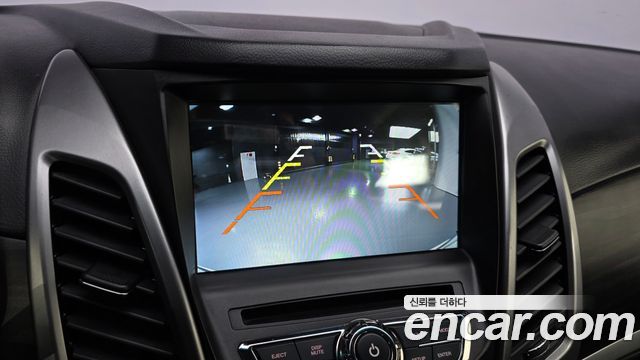 KG Mobility (SsangYong) Korando C 2.0 RX 2WD DLX 2015 — фото 15