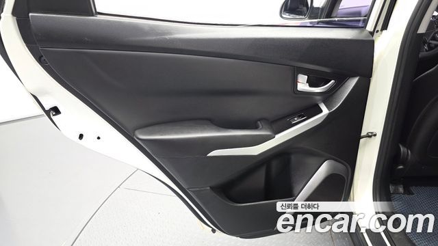 KG Mobility (SsangYong) Korando C 2.0 RX 2WD DLX 2015 — фото 25