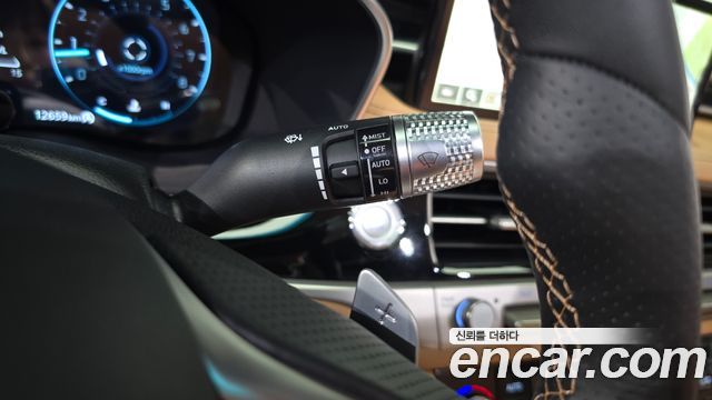 Genesis G70 Gasoline 2.5T 2WD 2025 — фото 27