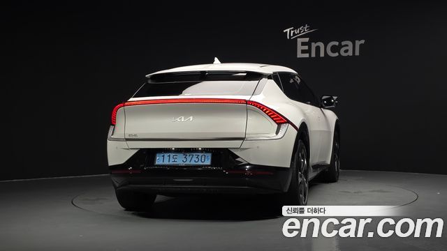 Kia EV6 Long Range Earth 2023 — фото 4