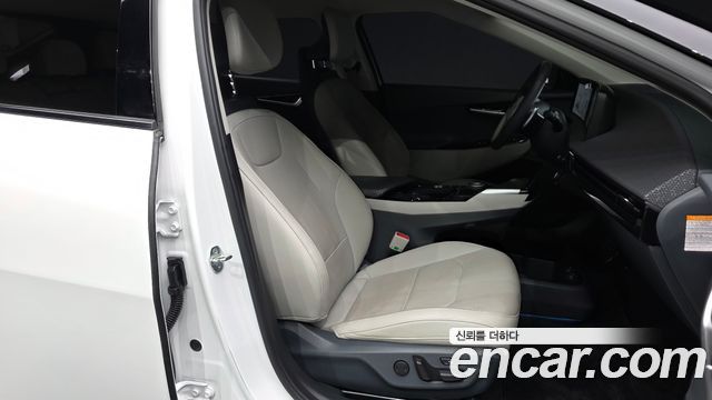 Kia EV6 Long Range Earth 2023 — фото 11