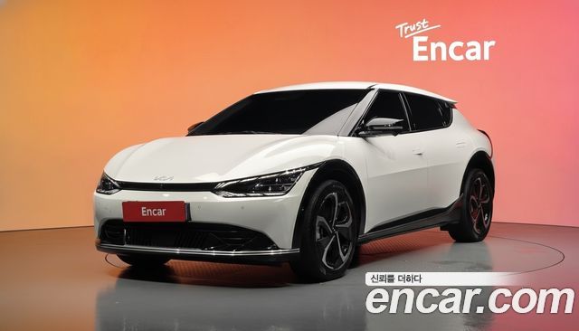 Kia EV6 Long Range Earth 2023 — фото 1