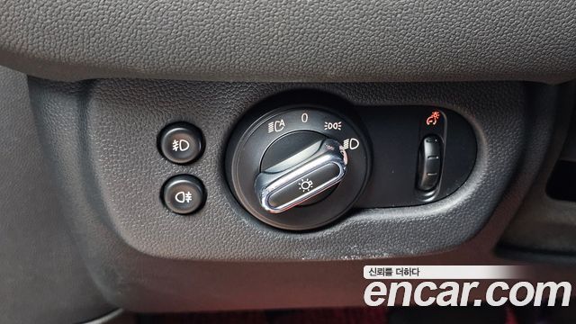 MINI Cooper Clubman High 2nd 2021 — фото 19