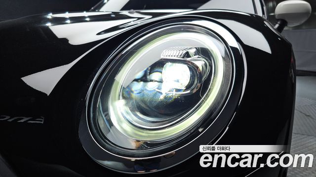 MINI Cooper Clubman High 2nd 2021 — фото 22