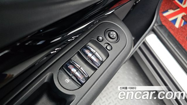 MINI Cooper Clubman High 2nd 2021 — фото 27