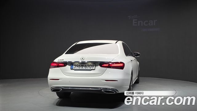 Mercedes-Benz E-Class (W213) E250 Avantgarde 2022 — фото 4