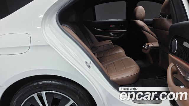 Mercedes-Benz E-Class (W213) E250 Avantgarde 2022 — фото 11