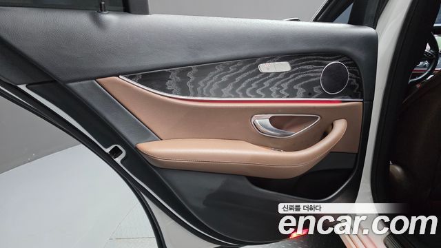 Mercedes-Benz E-Class (W213) E250 Avantgarde 2022 — фото 25