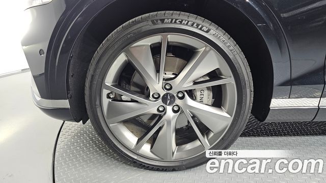 Genesis GV70 2.5T Gasoline 2WD 2025 — фото 5
