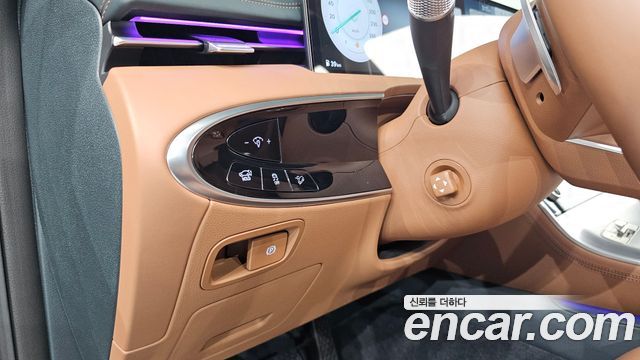 Genesis GV70 2.5T Gasoline 2WD 2025 — фото 23