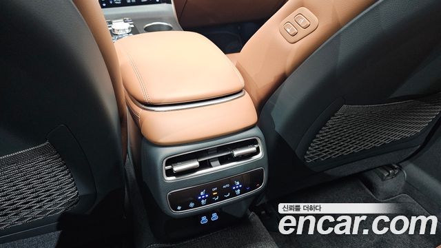 Genesis GV70 2.5T Gasoline 2WD 2025 — фото 40