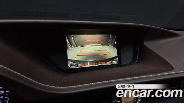 Lexus ES300h Supreme XV60 2017 — фото 15
