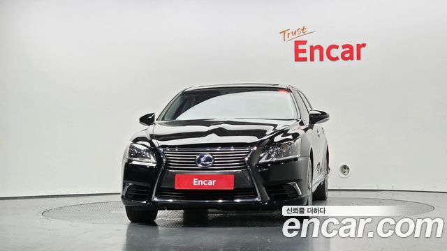 Lexus LS600hL 5-Seats Ottoman XF40 2016 — фото 3