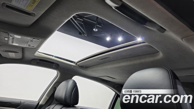 Lexus LS600hL 5-Seats Ottoman XF40 2016 — фото 19