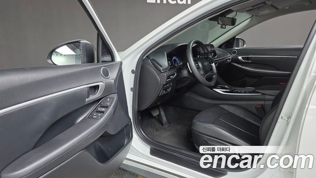 Hyundai Sonata (DN8) 2.0 LPG(rental car) Style 2022 — фото 11