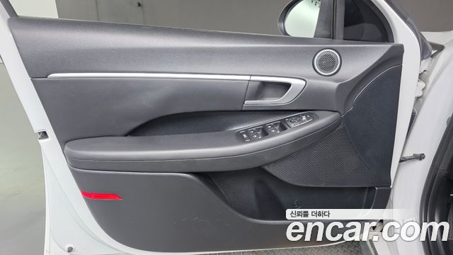 Hyundai Sonata (DN8) 2.0 LPG(rental car) Style 2022 — фото 24