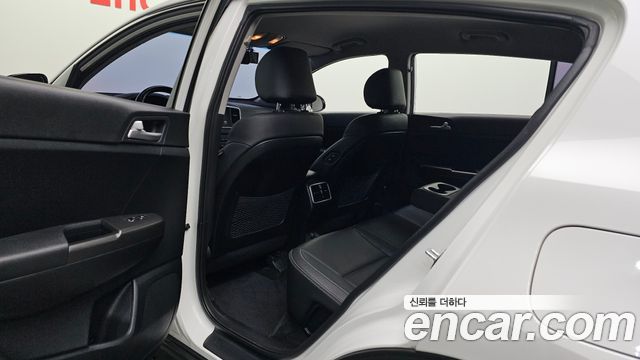 Kia Sportage The Bold Gasoline Prestige 2019 — фото 11