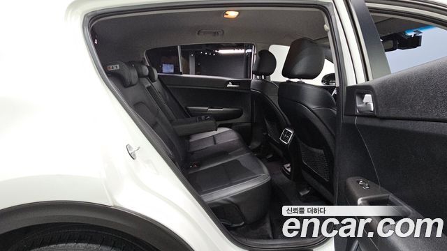 Kia Sportage The Bold Gasoline Prestige 2019 — фото 26